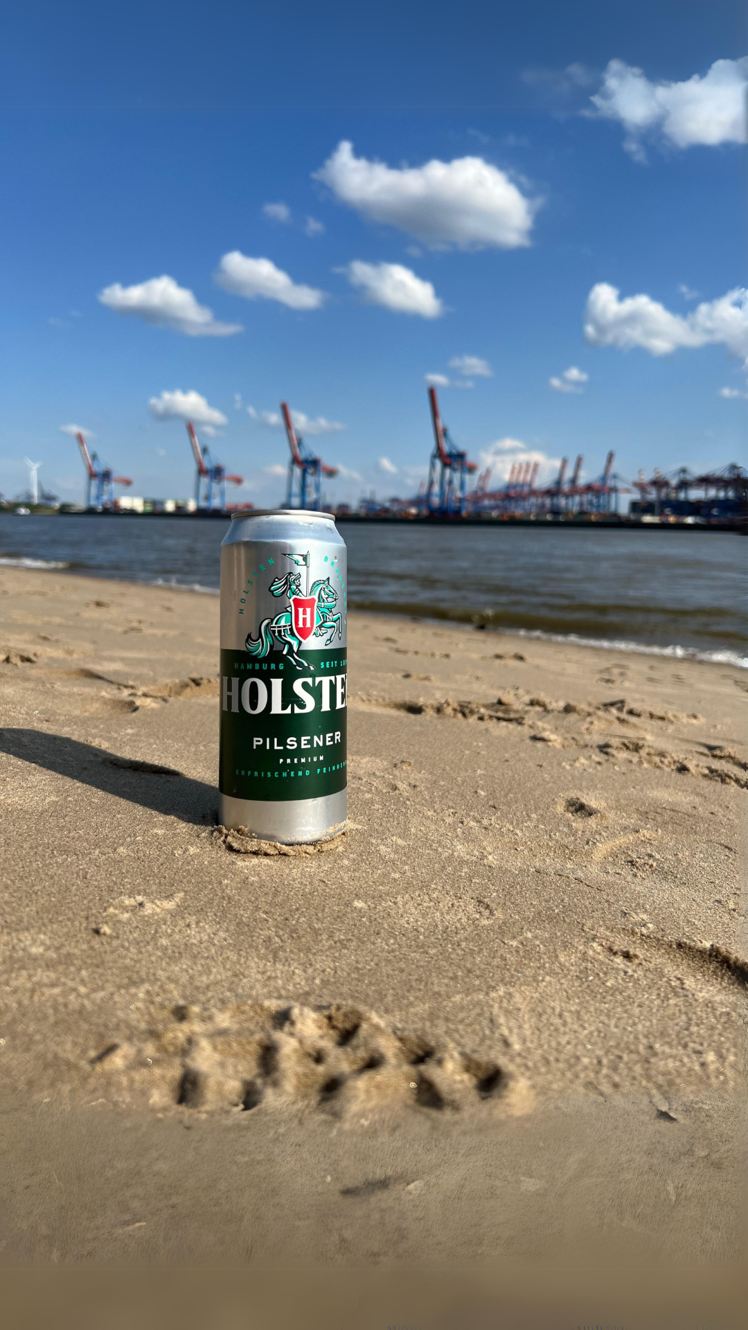 Die Wetterfahne mit dem Ritter als Wahrzeichen der Holsten Brauerei